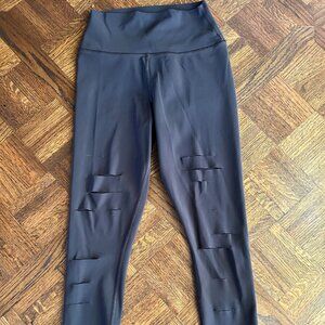 Alo legging unique with rip detailing size S